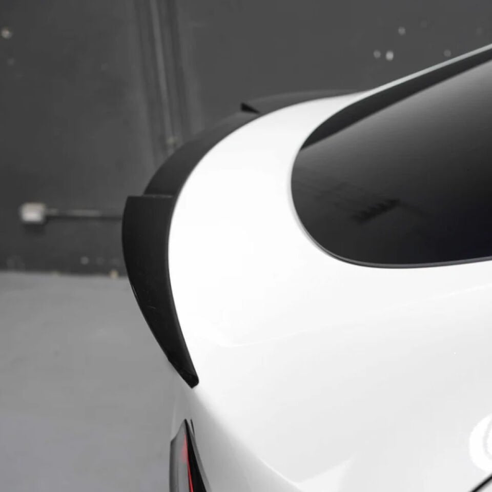 Tesla Model Y Sport Tip Arka Spoiler – Mat/Parlak Siyah, Mat Karbon - Aerodinamik & Su Geçirmez Mat Karbon