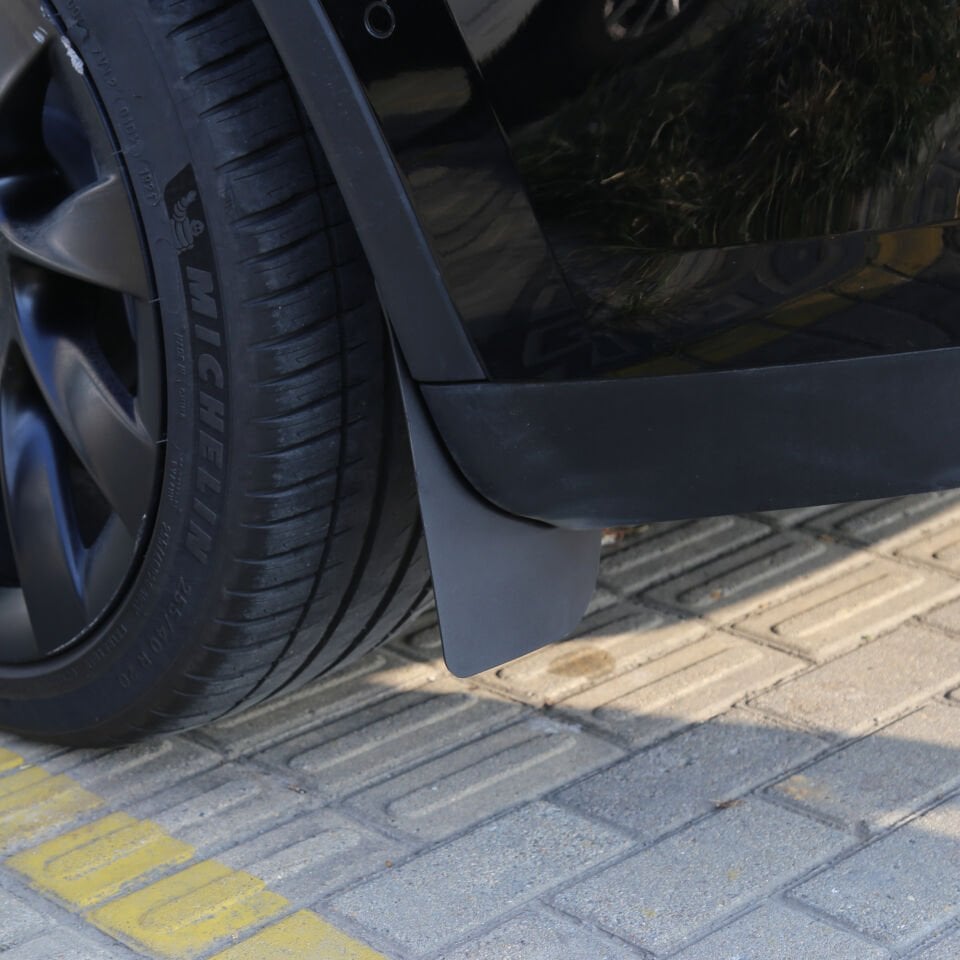 Tesla Model Y Çamurluk Seti – ABS Koruma, Delmesiz Montaj