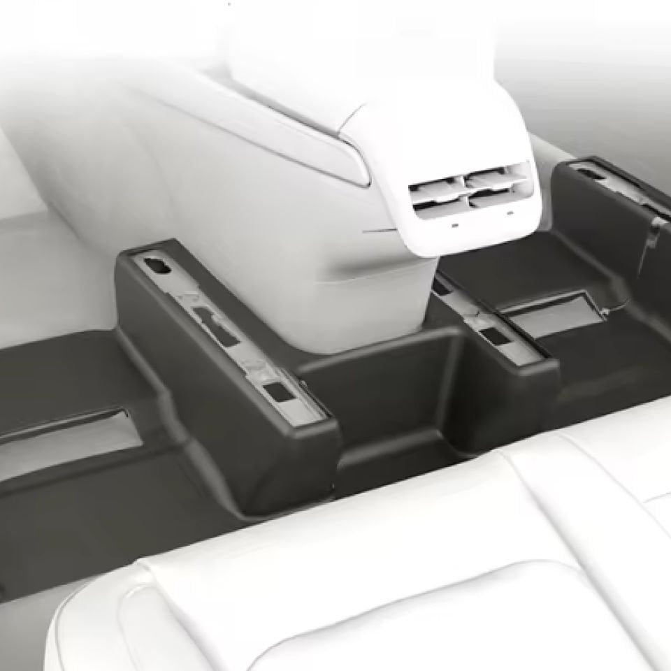 Tesla Model Y 2019-2025 Ön Koltuk Taban Köşe Kaplamaları
