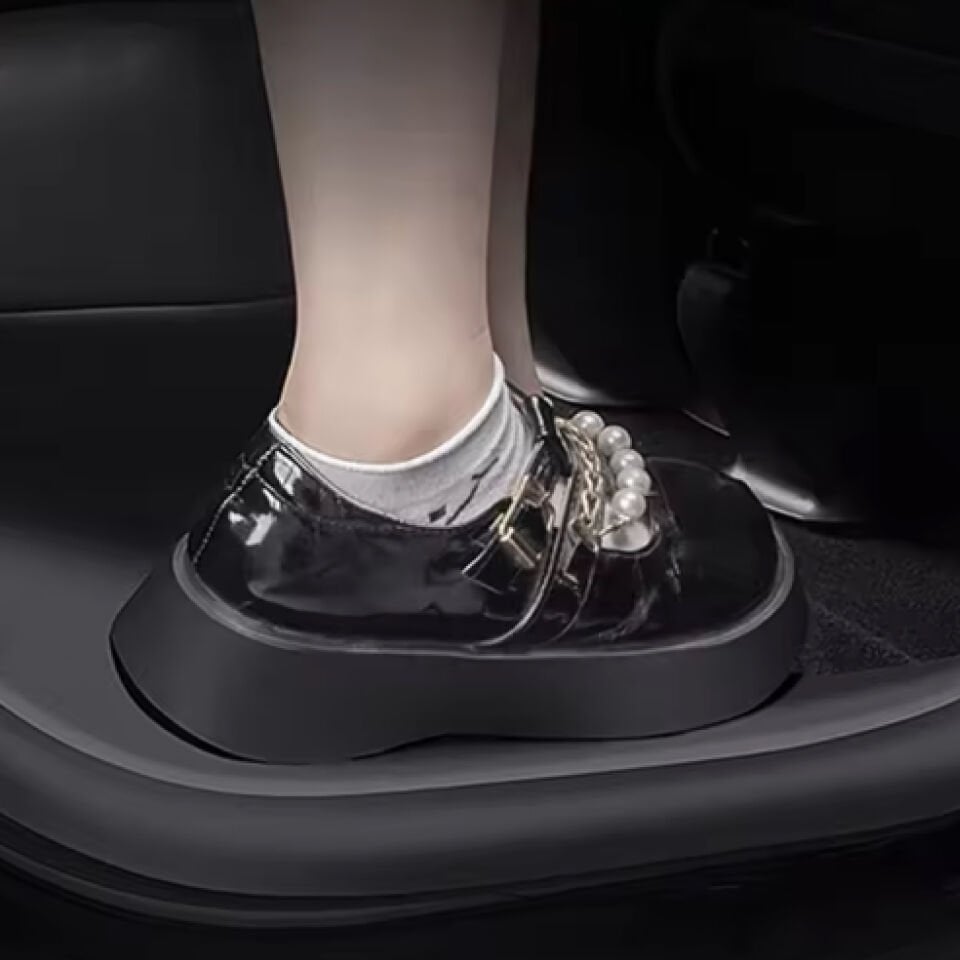 Tesla Model Y 2019-2024 Arka Koltuk Yan Tekmelikleri