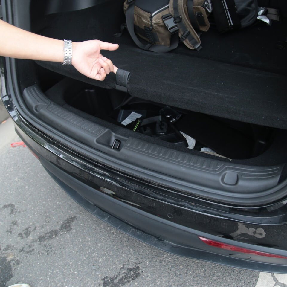 Tesla Model Y 2019 - 2025 Bagaj Kapısı Eşik Koruma Plastiği