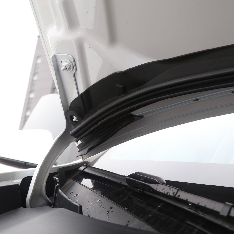 Tesla Model Y 2019-2024 Ön Kaput Su ve Toz Koruyucu Şerit