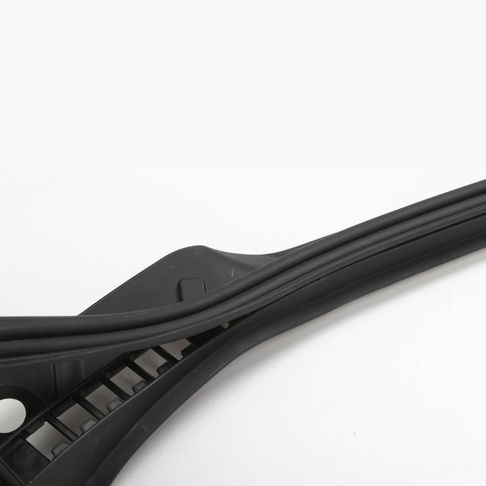 Tesla Model Y 2019-2024 Ön Kaput Su ve Toz Koruyucu Şerit