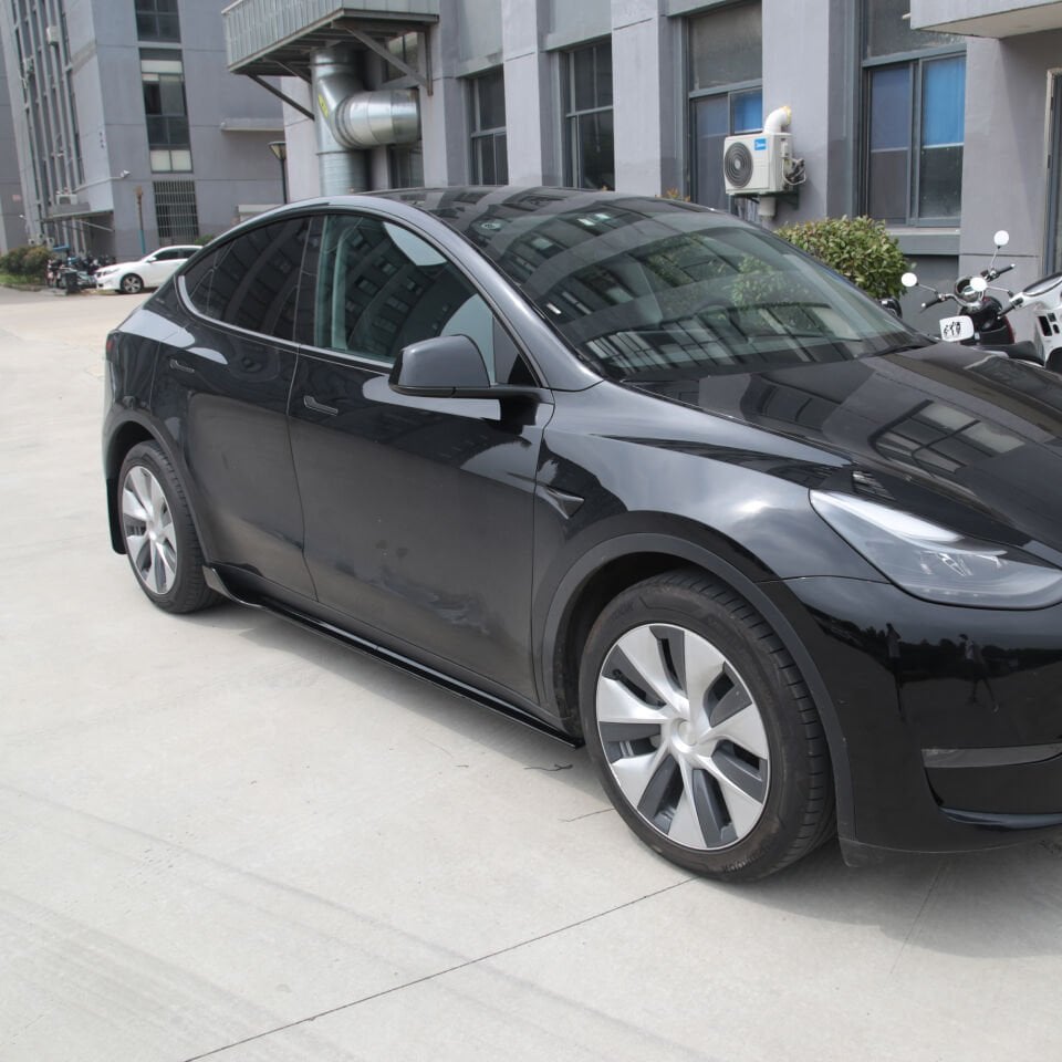 Tesla Model Y 2019 - 2025 Parlak Siyah Marşpiyel