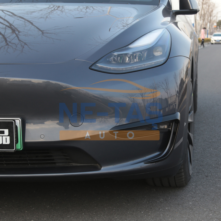 Tesla Model Y Sis Farı Kaşı Stil 1 – Parlak Siyah / Mat Karbon - ABS Parlak Siyah