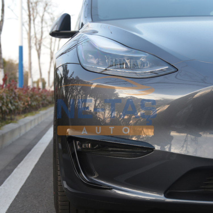 Tesla Model Y Sis Farı Kaşı Stil 1 – Parlak Siyah / Mat Karbon - ABS Parlak Siyah