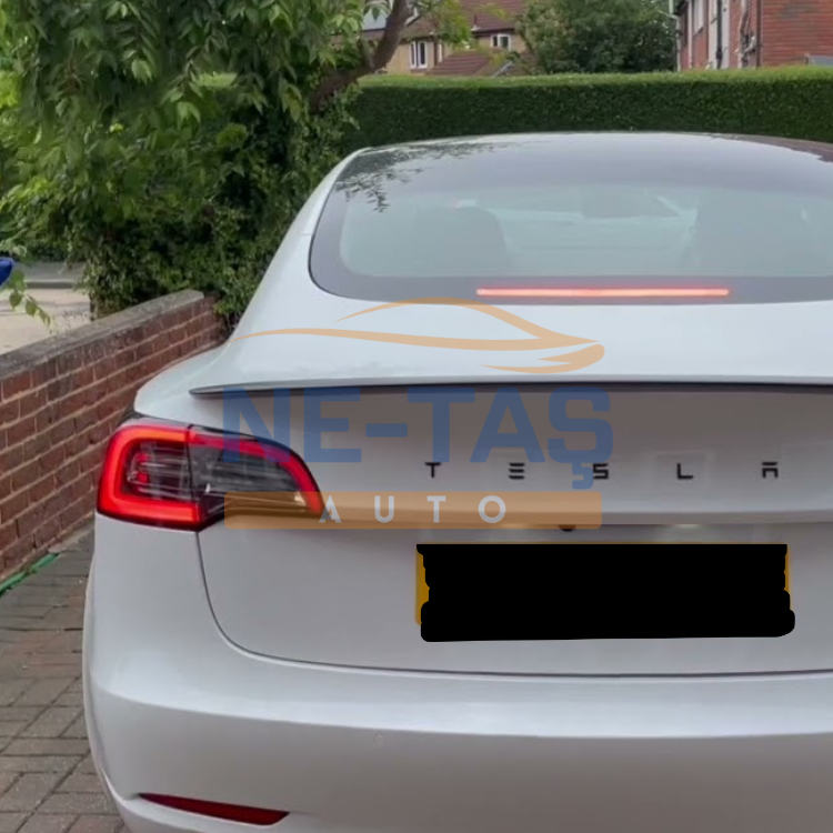 Tesla Model Y 2019-2025 Dış Stop Sol (Alman Montaj Ürünü)