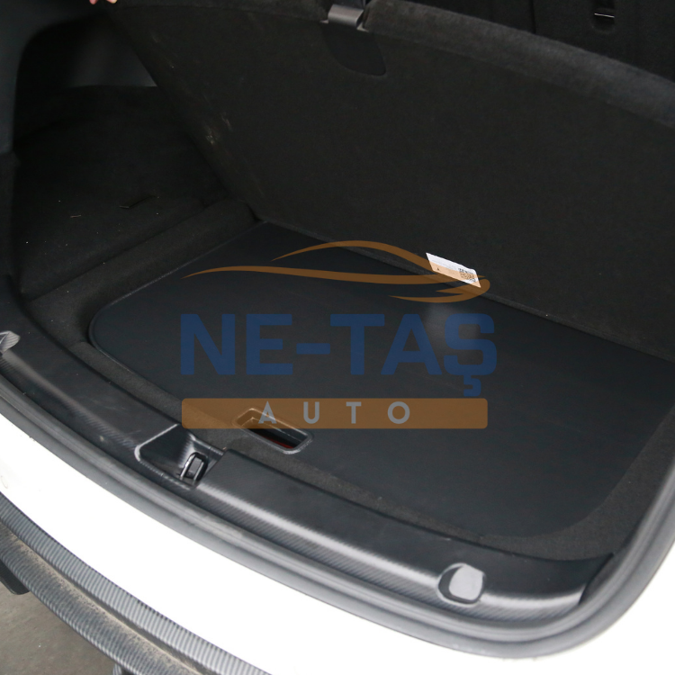Tesla Model Y Katlanabilir Piknik & Kamp Masası (Arka Bagaj İçi Uyumlu)