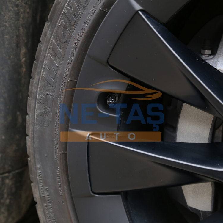 Tesla Model Y 2019-2025 20 İnç Induction Jant Kenar Koruma
