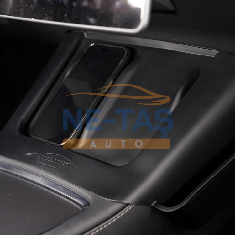 Tesla Model Y / 3 Kablosuz Şarj Pedi Silikon Koruyucu - Toz Geçirmez, Kolay Temizlik