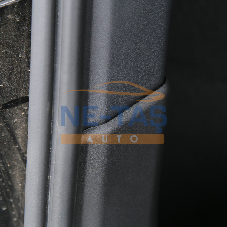 Tesla Model Y 2019-2024 Bagaj Kapısı Yan Eşik Koruma Plastiği