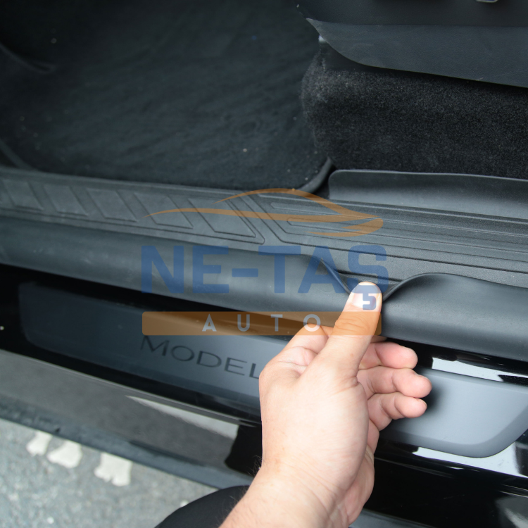 Tesla Model Y 2019-2024 Ön Koltuk Yan Tekmelikleri