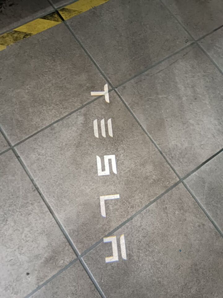 Tesla Model Y Juniper 2025- // Model Y 2019-2024 Araç Kapısı LED Projektör Işığı (Tesla) 1 Kutu 2 Adet