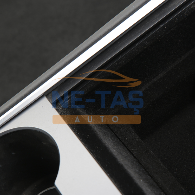 Tesla Model Y 2019-2025 Orta Konsol Bölmeli Saklama Kabı Flock Kaplama