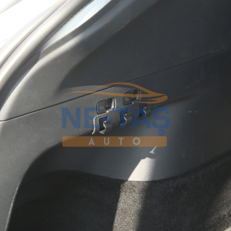 Tesla Model Y 2019-2025 Arka Bagaj Askılık Üçlü