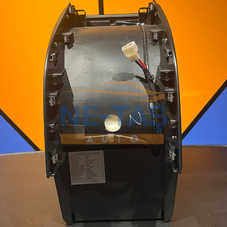 Tesla Model Y 2019-2024 Araç İçi Buzdolabı (Arka Konsol) Soğutucu & Dondurucu | Kamp Modu Uyumlu