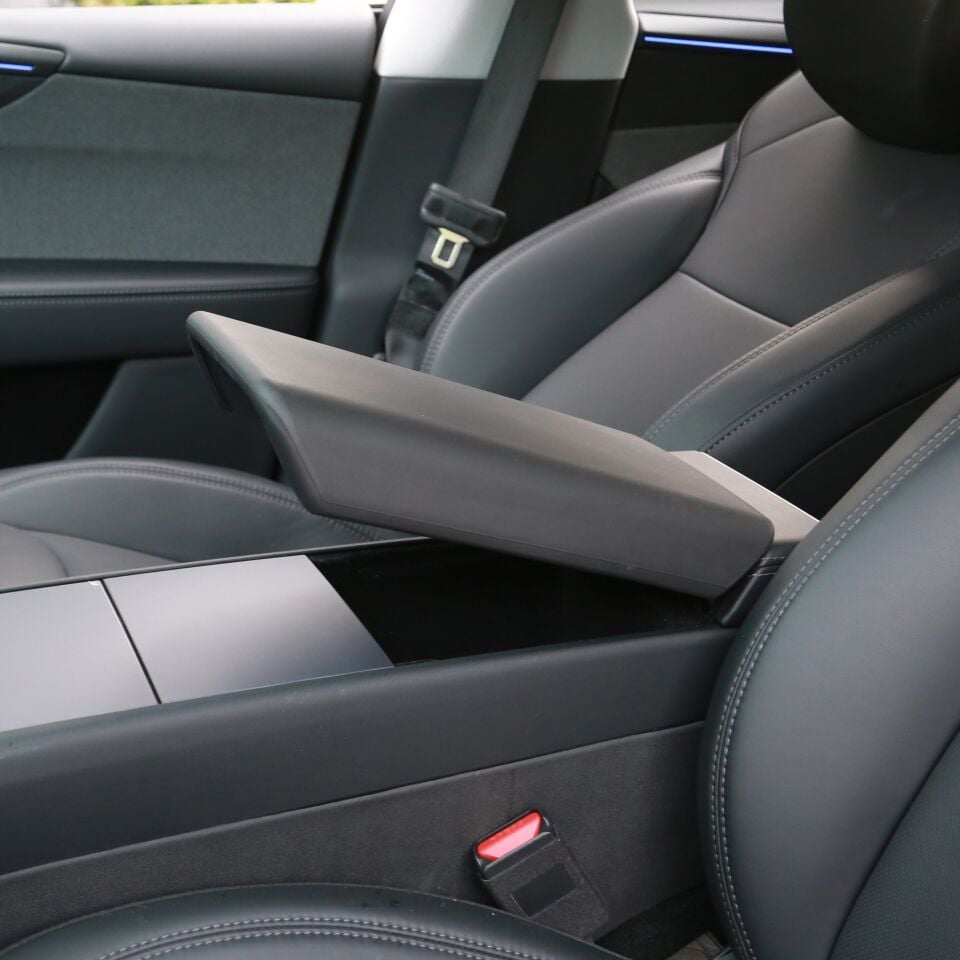 Tesla Model Y Juniper 2025 - Kol Dayama Kaplaması – TPE Kauçuk