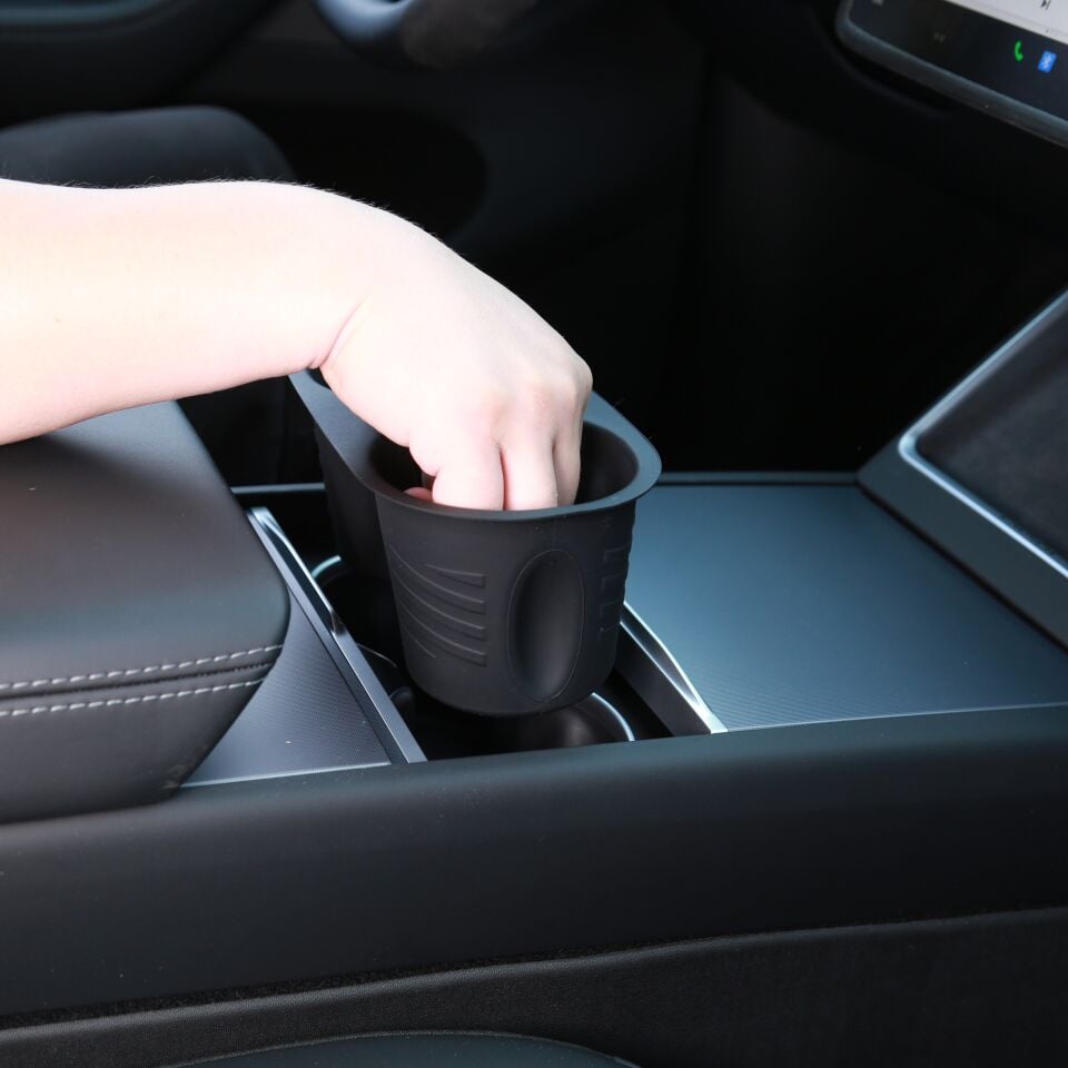 Tesla Model Y Juniper 2025 - Bardaklık Silikon