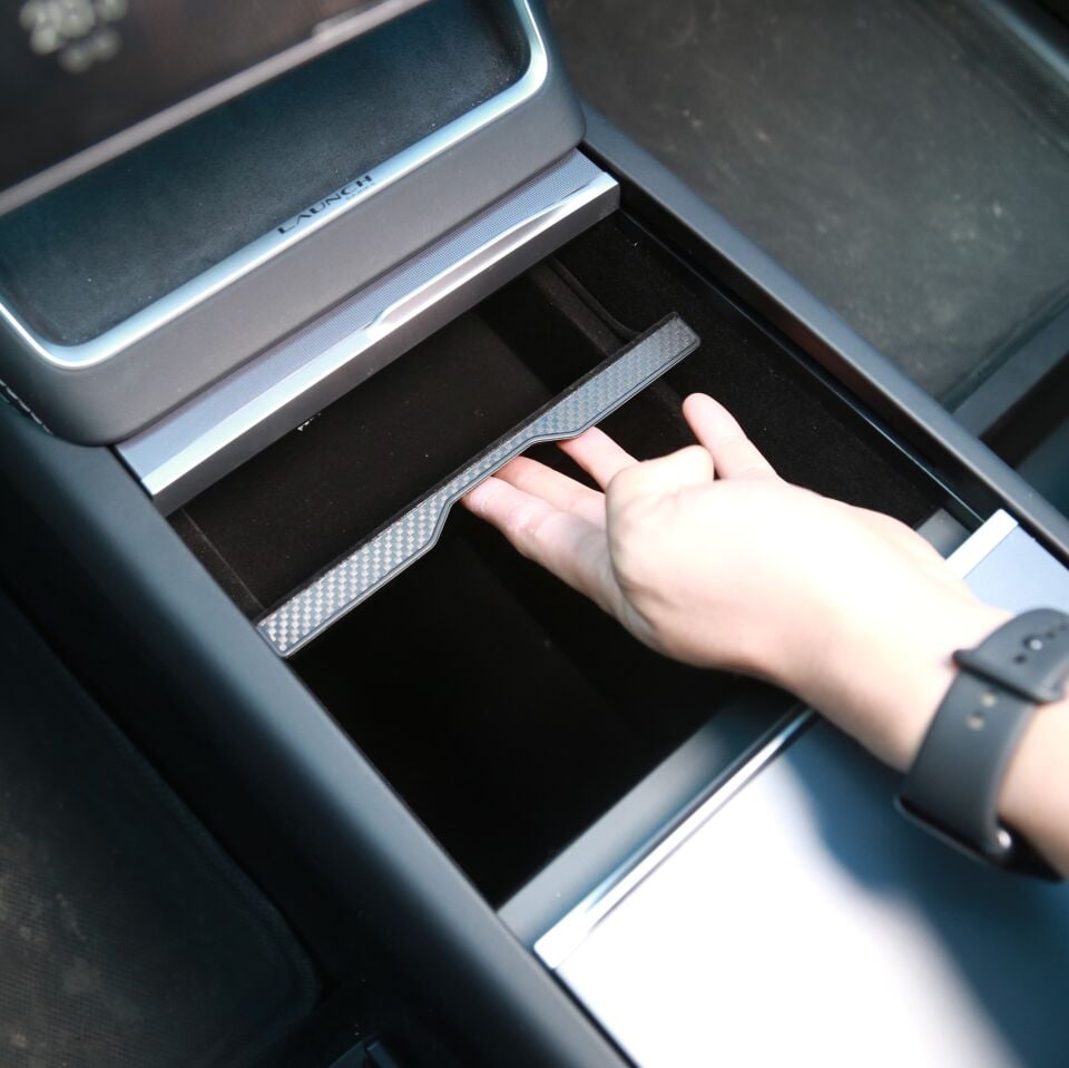 Tesla Model Y Juniper 2025 - Orta Konsol Saklama Kabı Düzenleyici ( Flock )