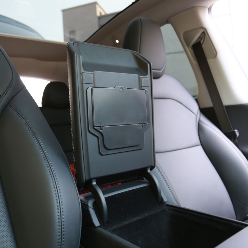 Tesla Model Y Juniper 2025 - Kol Dayama Arka Saklama Kutusu Bölmeli