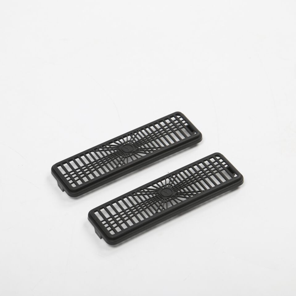 Tesla Model Y Juniper 2025 - Ön Koltuk Altı Havalandırma Izgarası