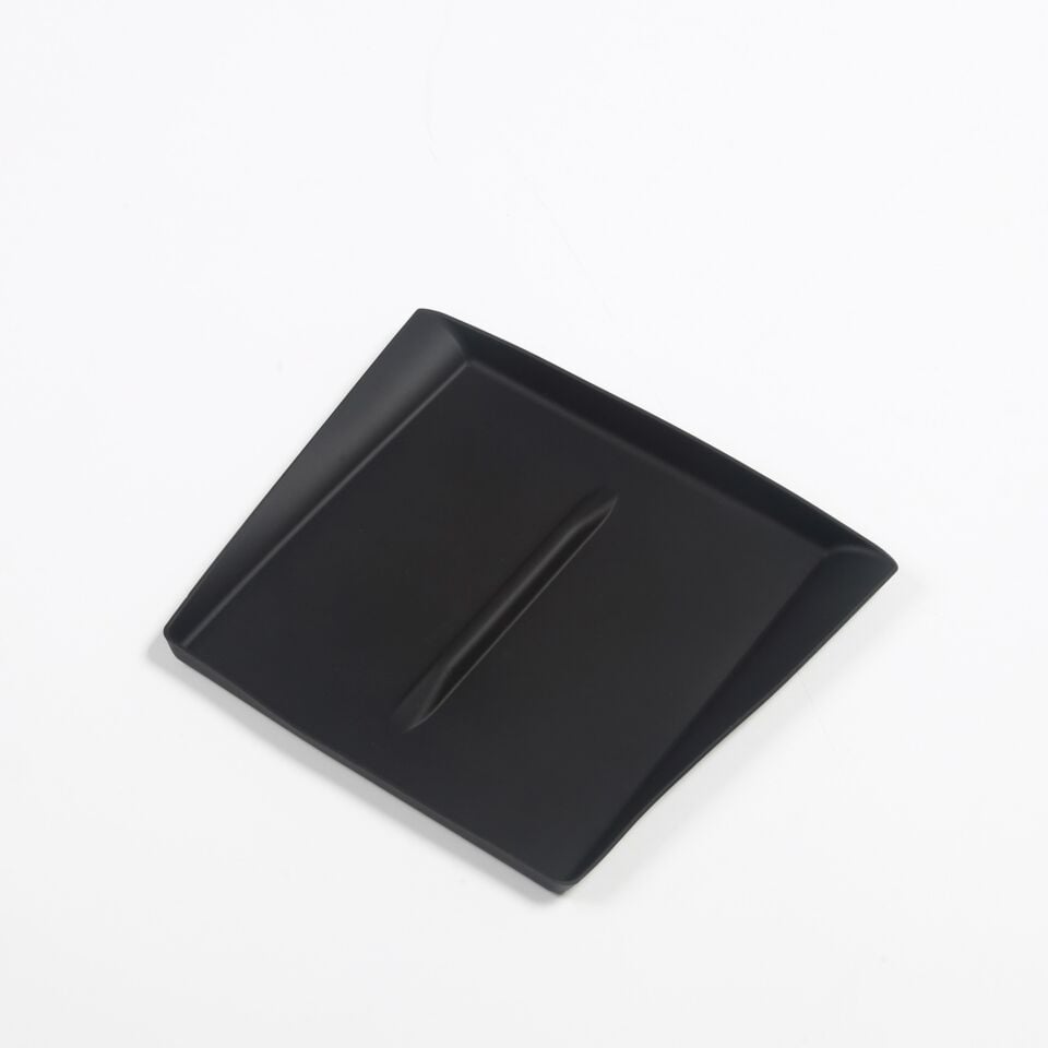 Tesla Model Y Juniper 2025 – Kablosuz Şarj Pedi