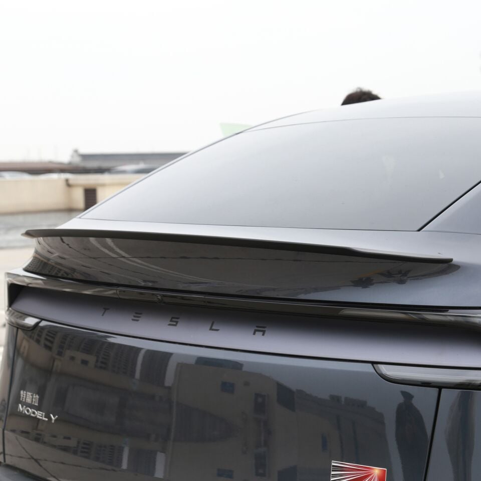Tesla Model Y Juniper 2025 - Arka Bagaj Spoiler V1 (Renk Mat Siyah)