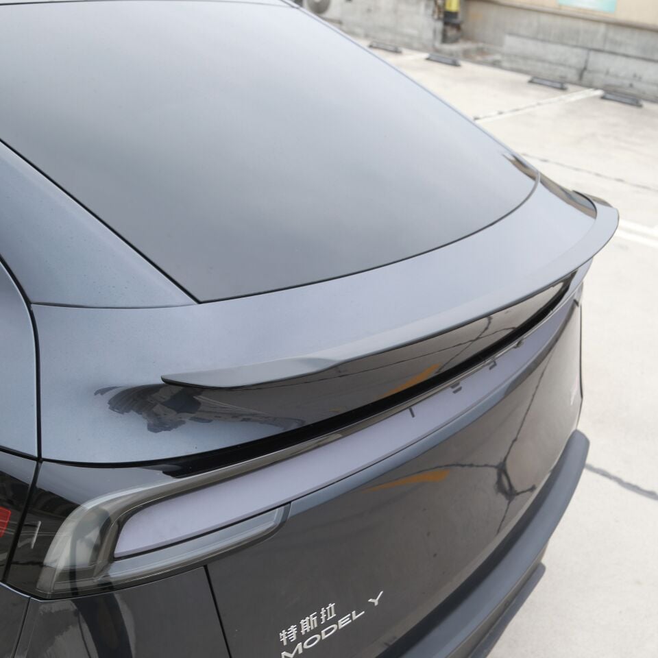 Tesla Model Y Juniper 2025 - Arka Bagaj Spoiler V1 (Renk Parlak Siyah)