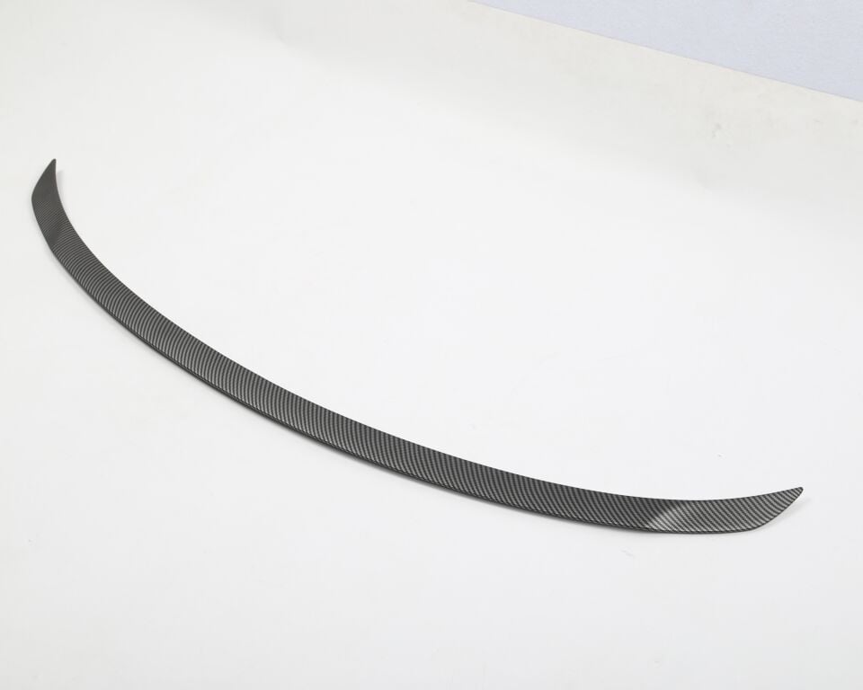 Tesla Model Y Juniper 2025 Arka Bagaj Spoiler V1 – Mat Karbon Görünüm