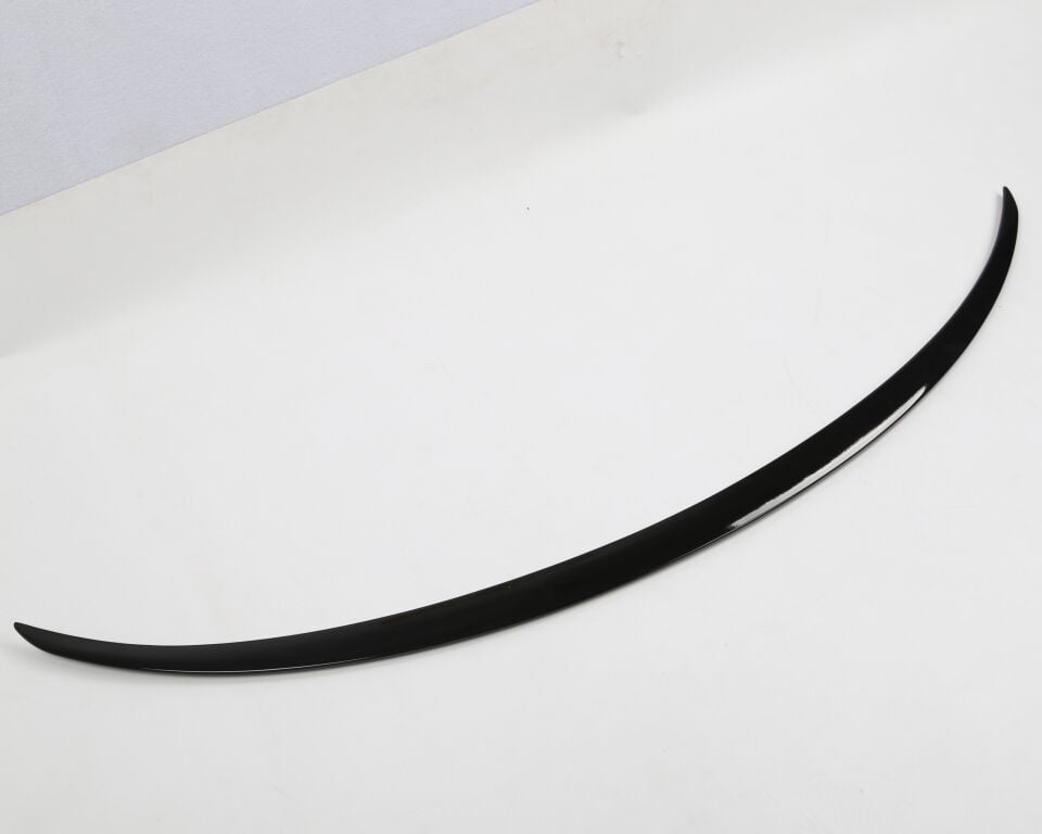 Tesla Model Y Juniper 2025 - Arka Bagaj Spoiler V2 (Renk Parlak Siyah)