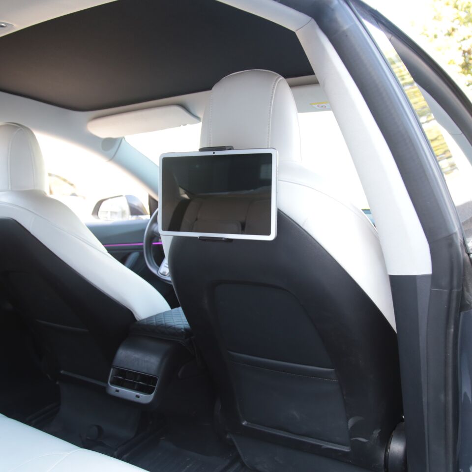 Tesla Model Y Juniper 2025 Arka Yolcu Telefon & Tablet Tutucu – Katlanabilir Tasarım