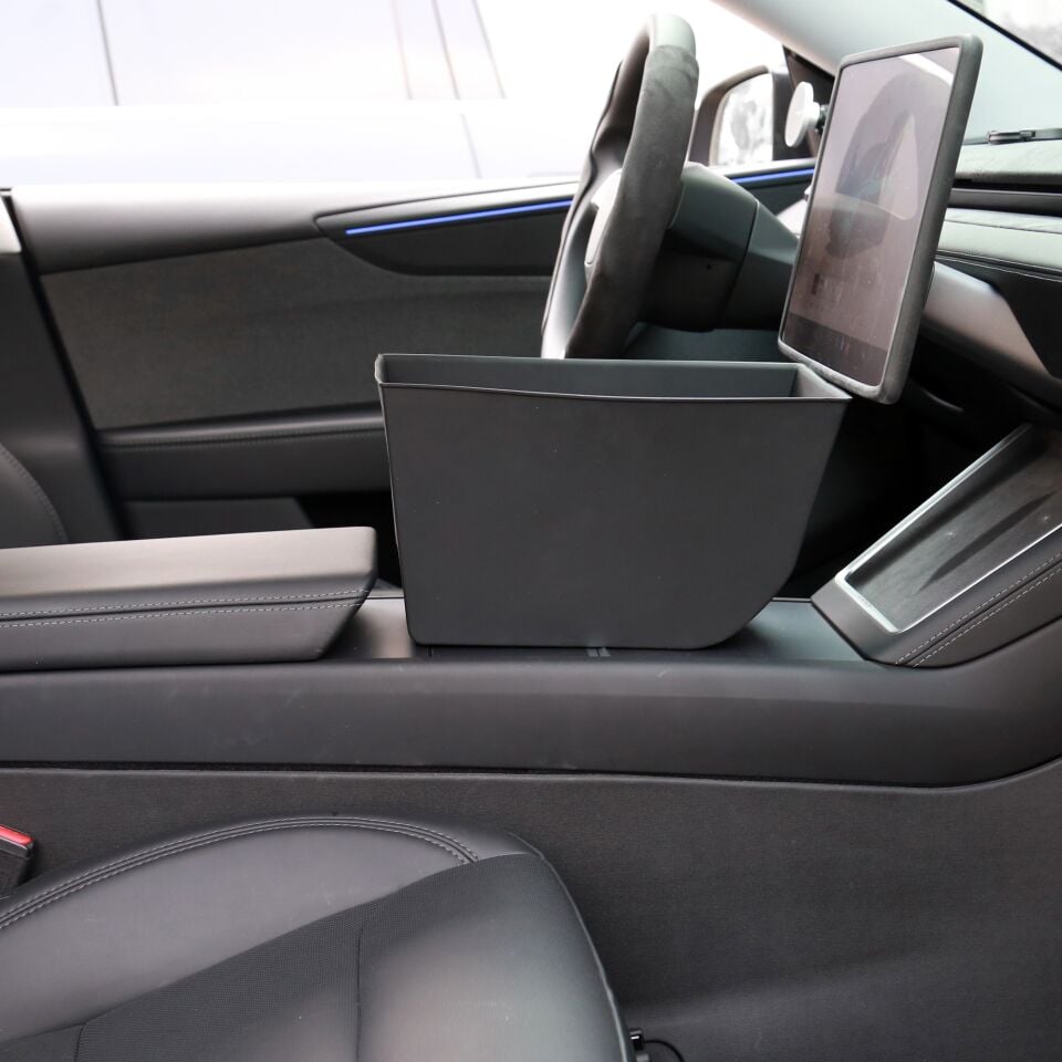 Tesla Model Y Juniper 2025 - Orta Konsol Havuzu TPE Kauçuk