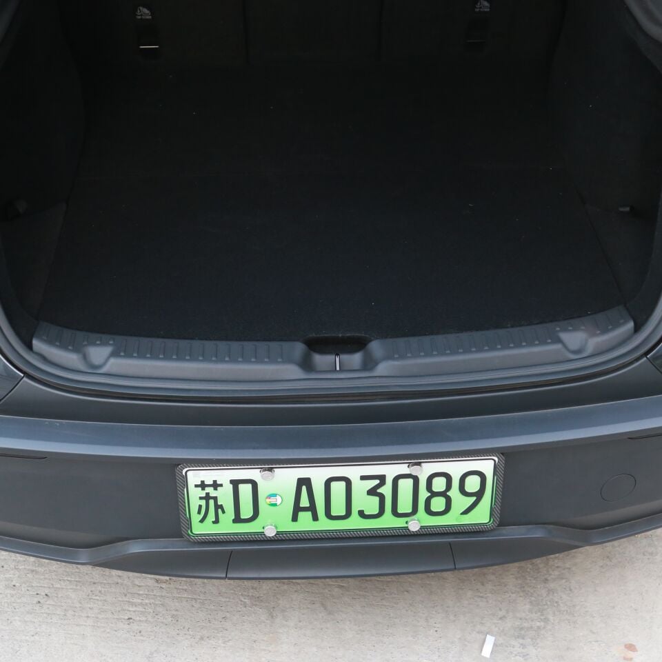 Tesla Model Y Juniper 2025 – Bagaj Kapısı Eşik Koruma Plastiği V3 (PPA Malzeme)