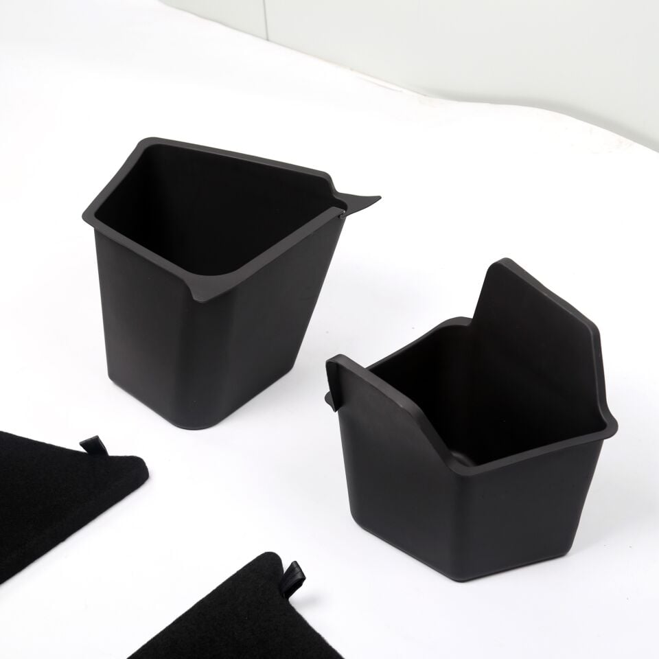 Tesla Model Y Juniper 2025 – Arka Bagaj Yan Saklama Kutuları V2 (Flock Kapaklı, 2’li Set)