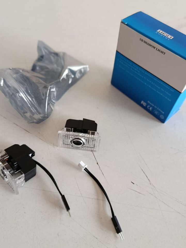 TESLA MODEL Y KAPI ALTI LED