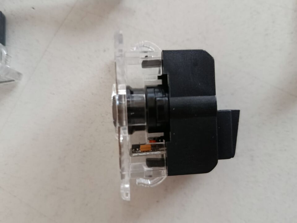 TESLA MODEL Y KAPI ALTI LED