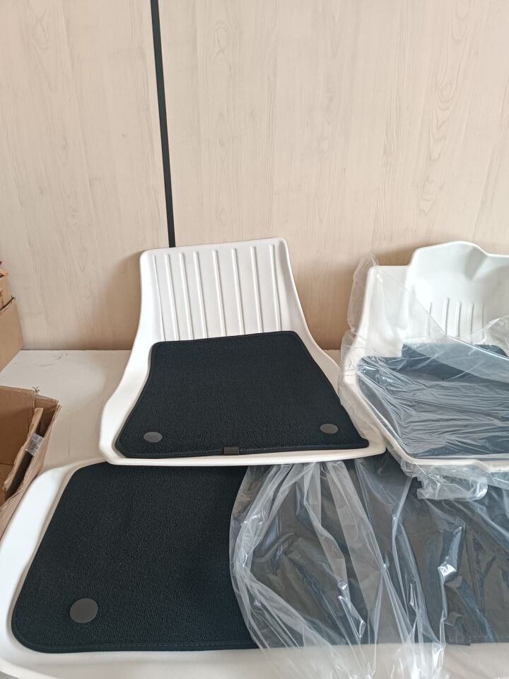 TESLA MODEL Y HALILI BEYAZ PASPAS TAKIMI