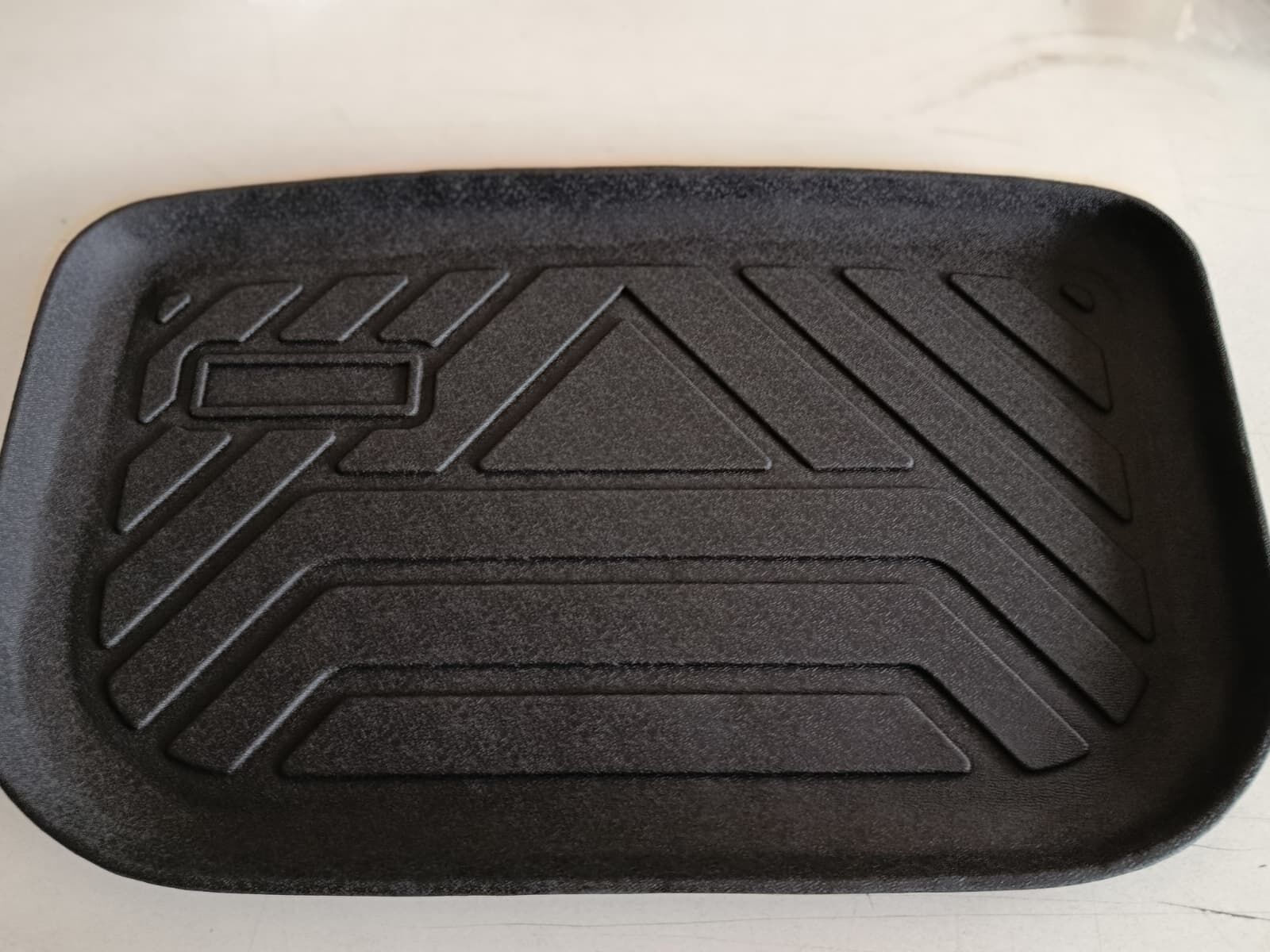 TESLA MODEL Y ARKA ALT BAGAJ HAVUZU