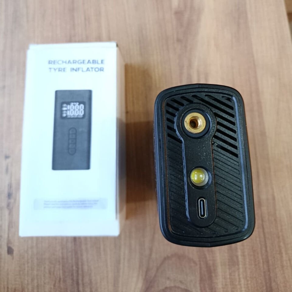 Kablosuz Akıllı Lastik Şişirme Pompası | Dijital Basınç Ölçerli | Taşınabilir Mini Kompresör