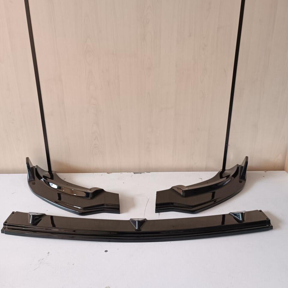 Tesla Model Y 2019-2024 Ön Tampon Lip (Parlak Siyah)