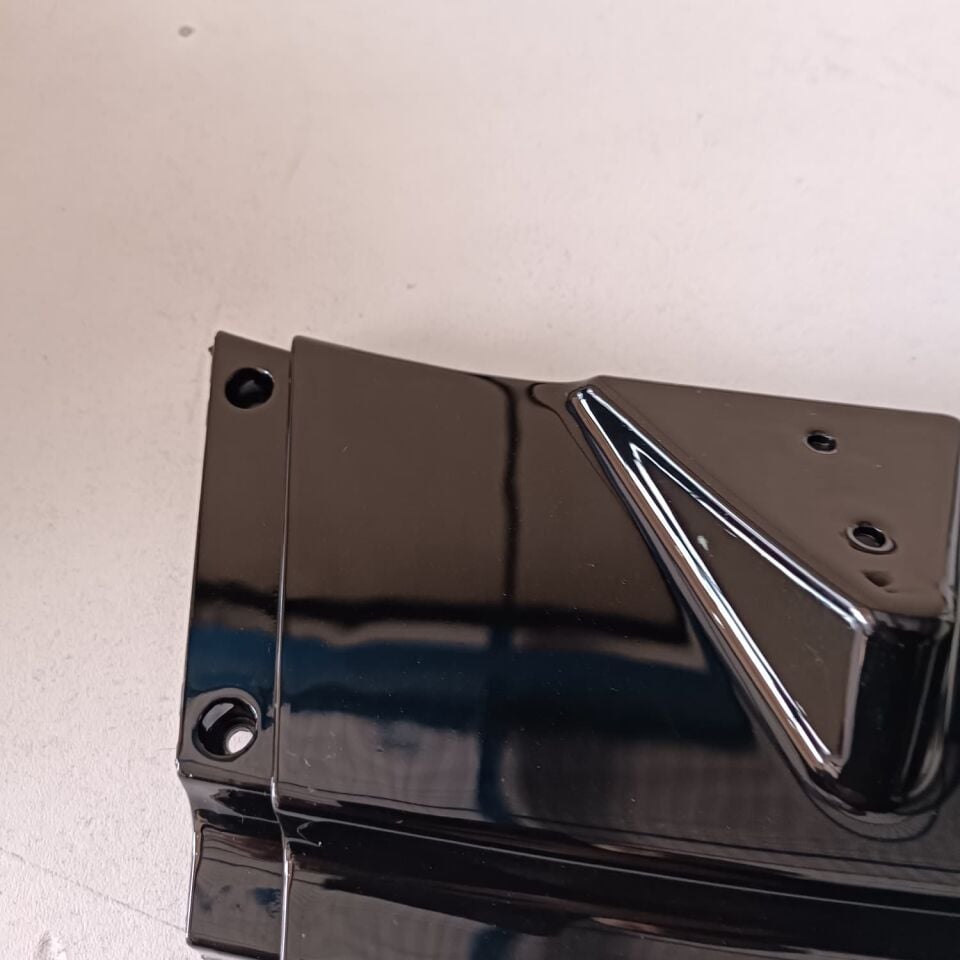 Tesla Model Y 2019-2024 Ön Tampon Lip (Parlak Siyah)