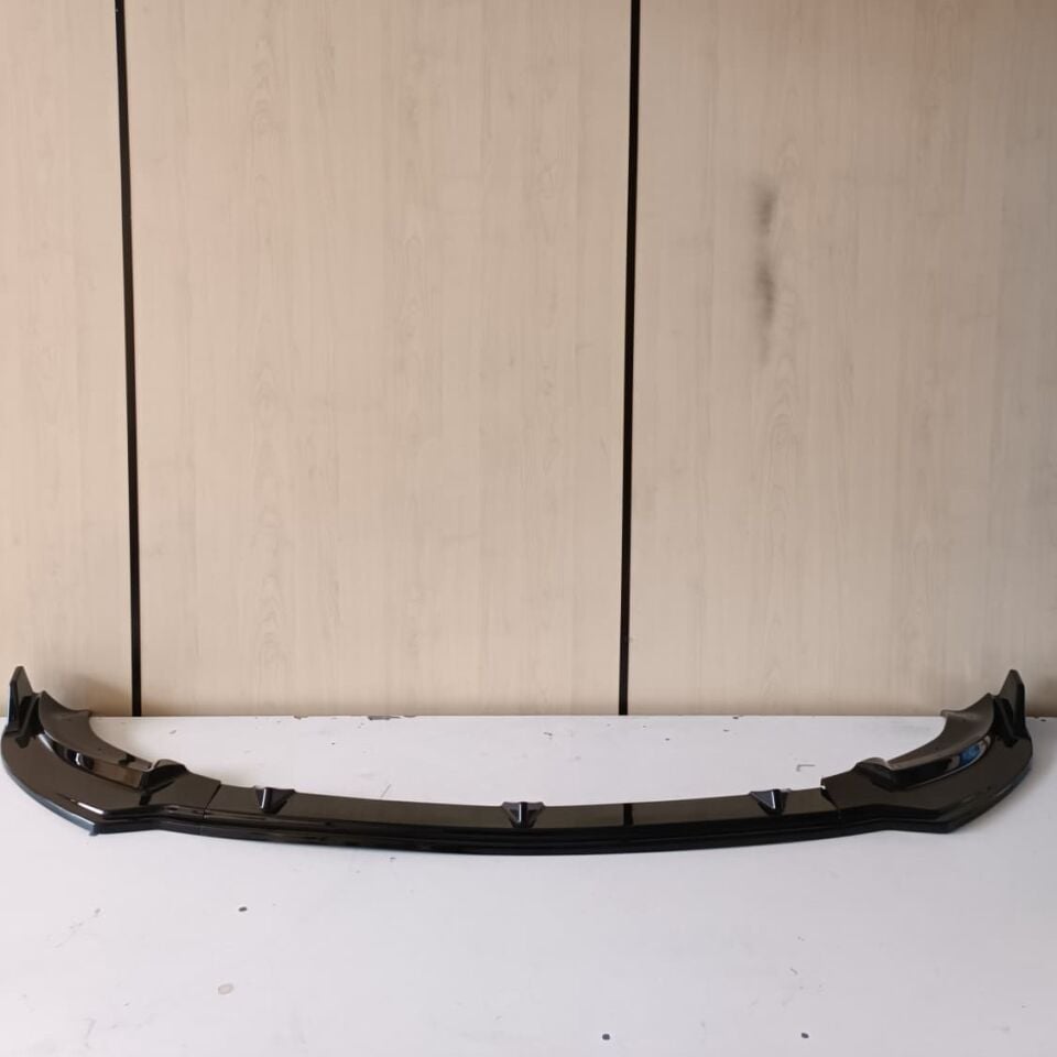 Tesla Model Y 2019-2024 Ön Tampon Lip (Parlak Siyah)