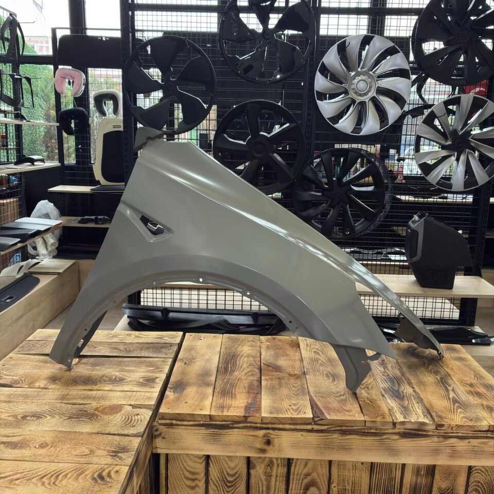 Tesla Model Y 2019-2024 Ön Çamurluk Sol İthal (Yan Sanayi)