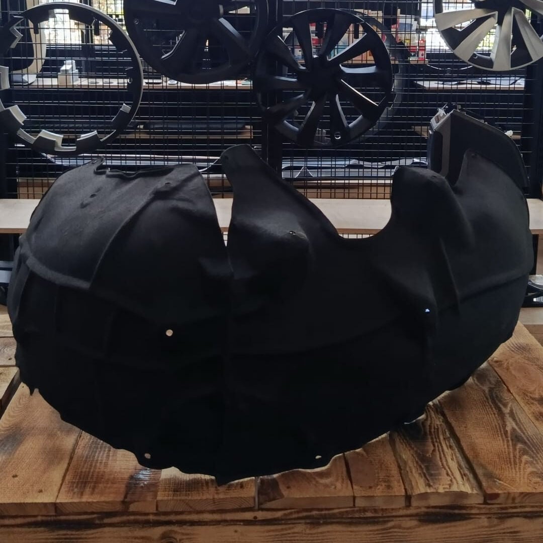Tesla Model Y 2019-2024 Arka Çamurluk Davlumbazı Sol ( Çin Menşei )
