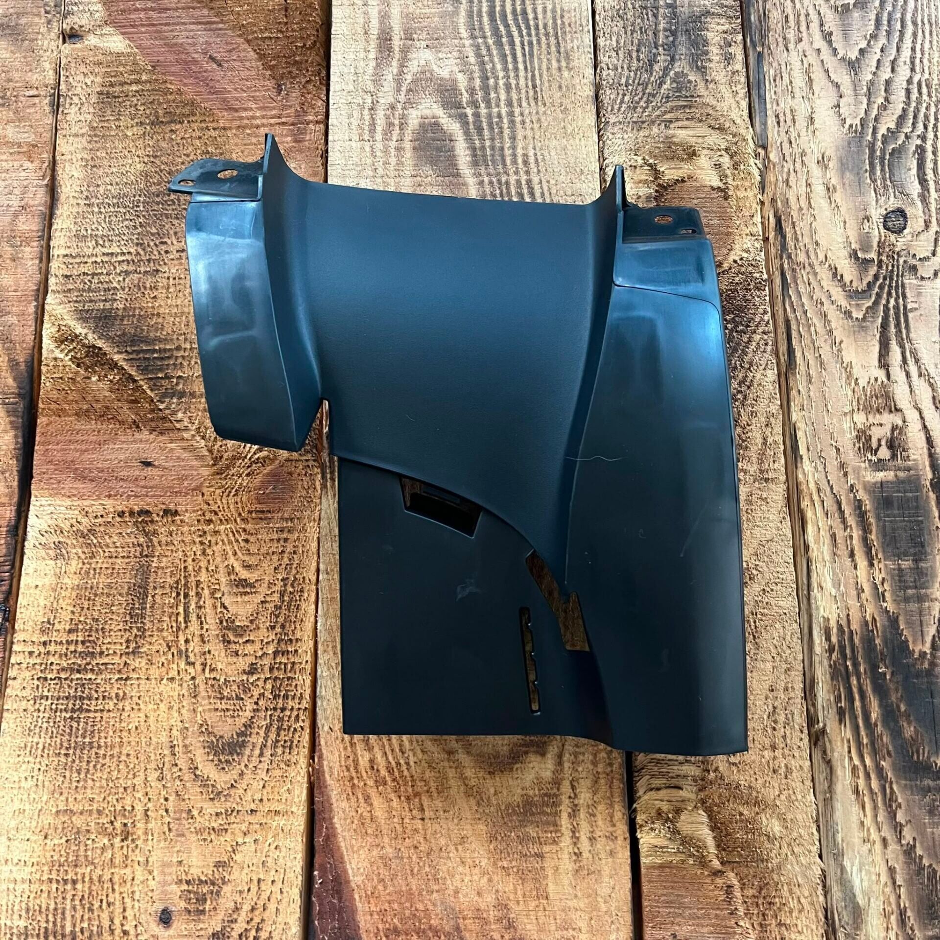Tesla Model Y 2019-2024 Ön Tampon İç Braketi Sol  İthal (Yan Sanayi)