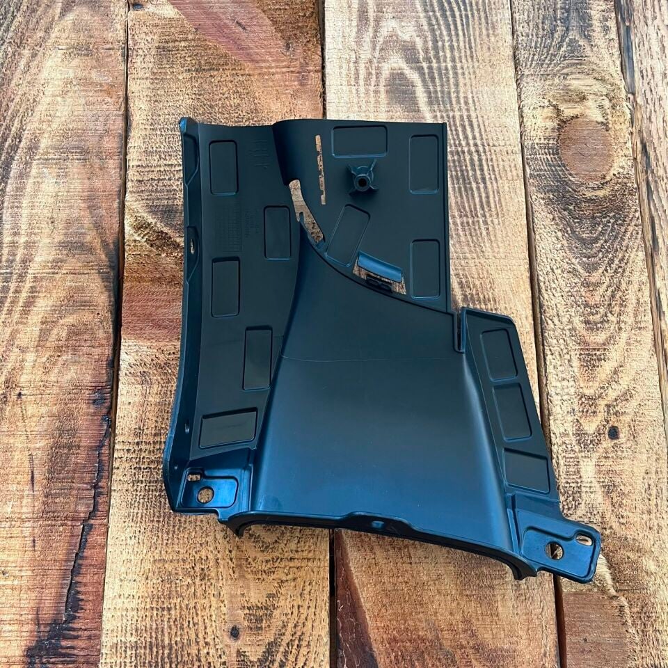 Tesla Model Y 2019-2024 Ön Tampon İç Braketi Sağ İthal (Yan Sanayi)