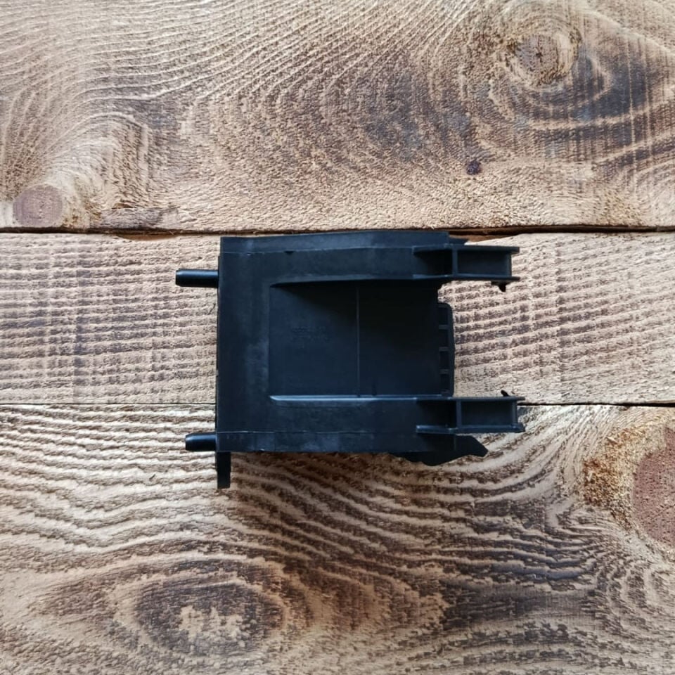 Tesla Model Y 2019-2024 Autopilot Radar Braketi  İthal (Yan Sanayi)