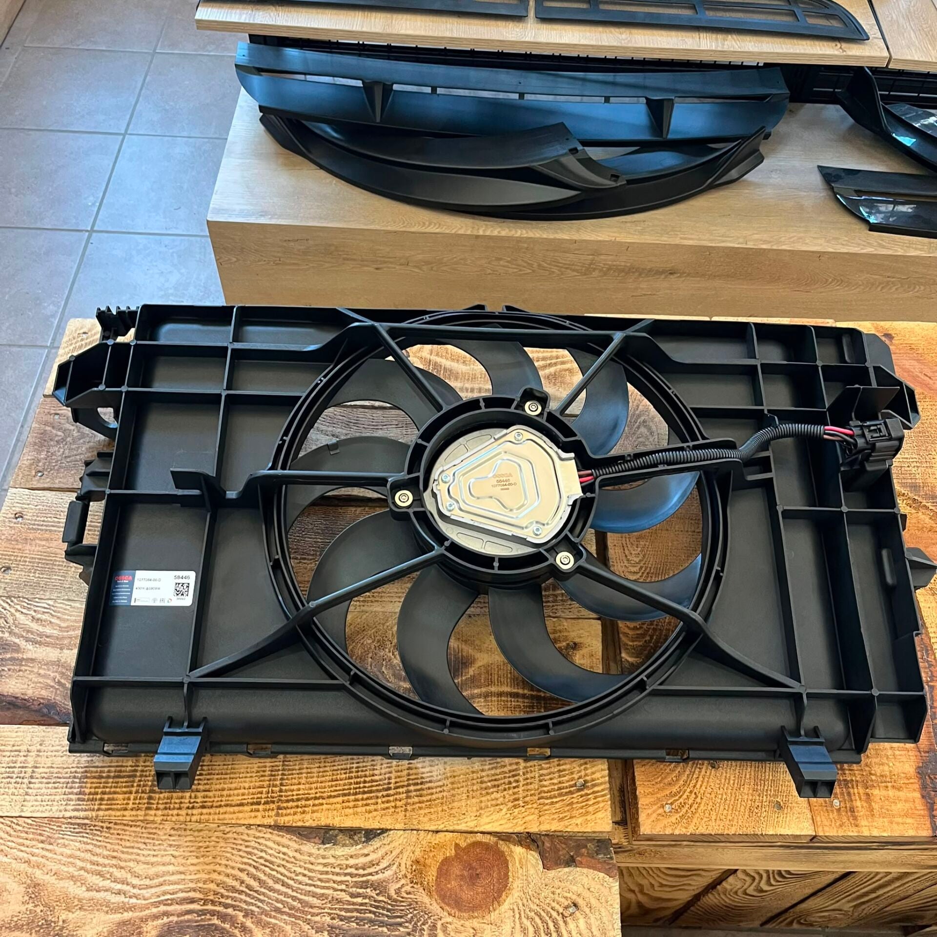 Tesla Model Y Komple Ön Fan İthal (Yan Sanayi)
