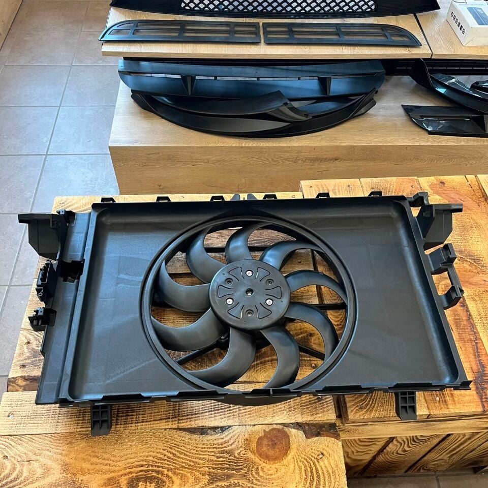 Tesla Model Y Komple Ön Fan İthal (Yan Sanayi)