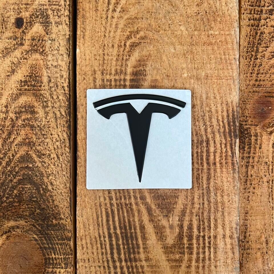 Tesla Model Y Legacy 2019-2024 Ön Kaput T Amblem Siyah İthal (Yan Sanayi)